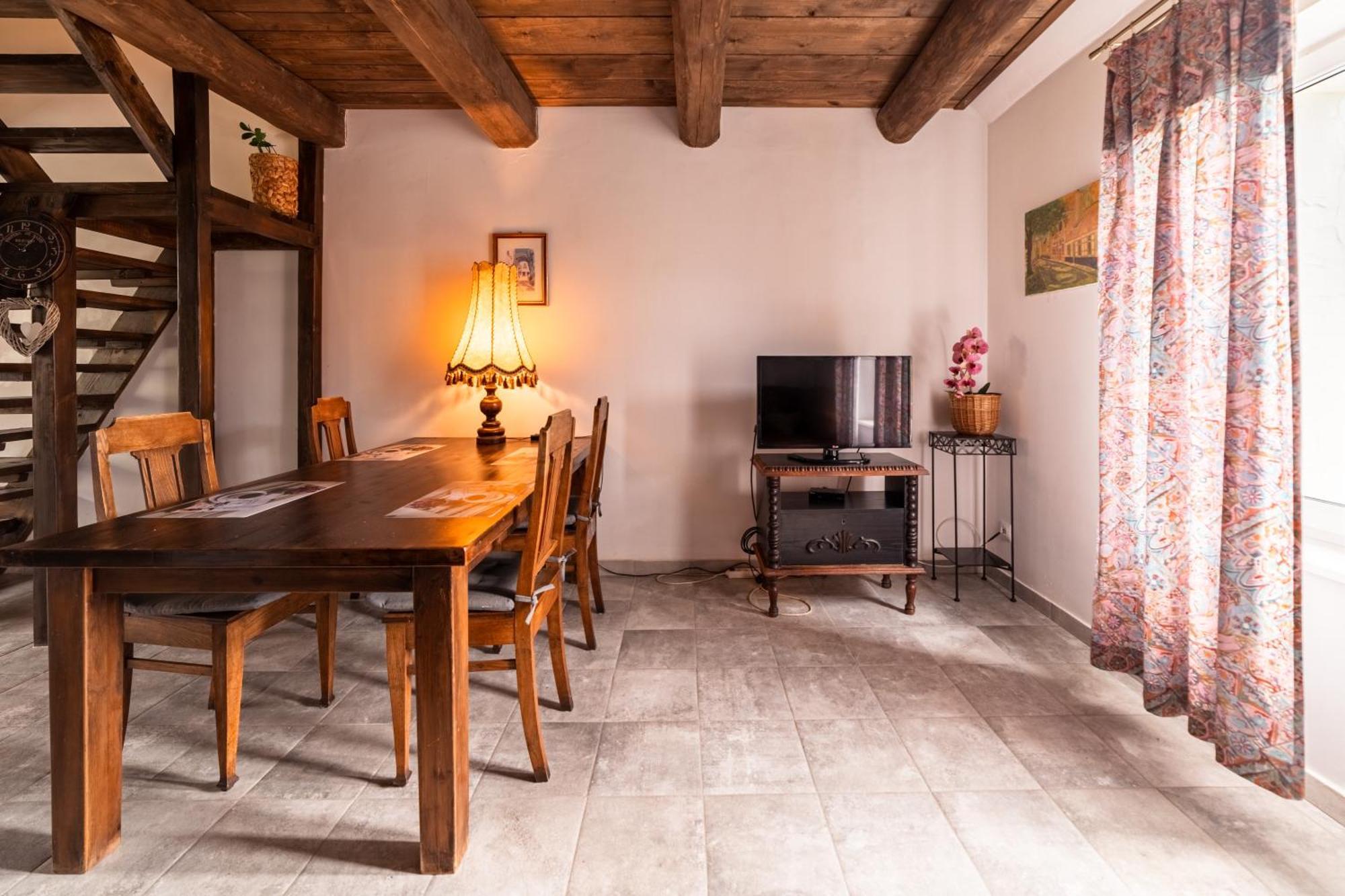 Mazurska Apartment *